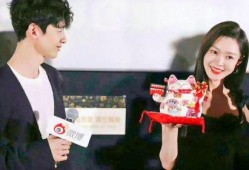 张大锤爆料最新,揭秘娱乐圈最新惊天大事件！